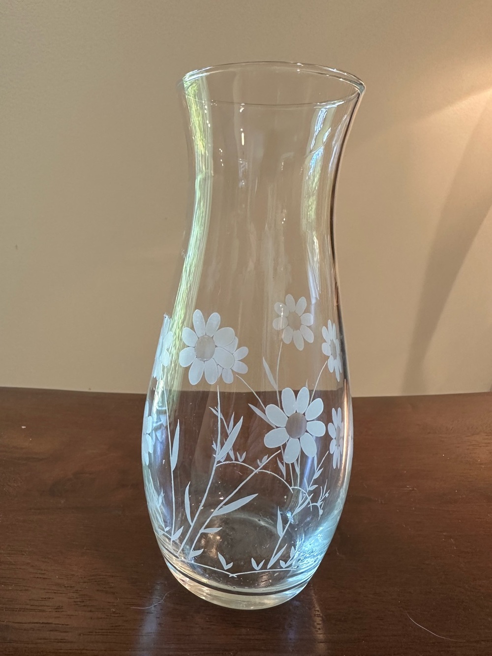 Small glass vase • etched flowers • vintage - Picture 1 of 5